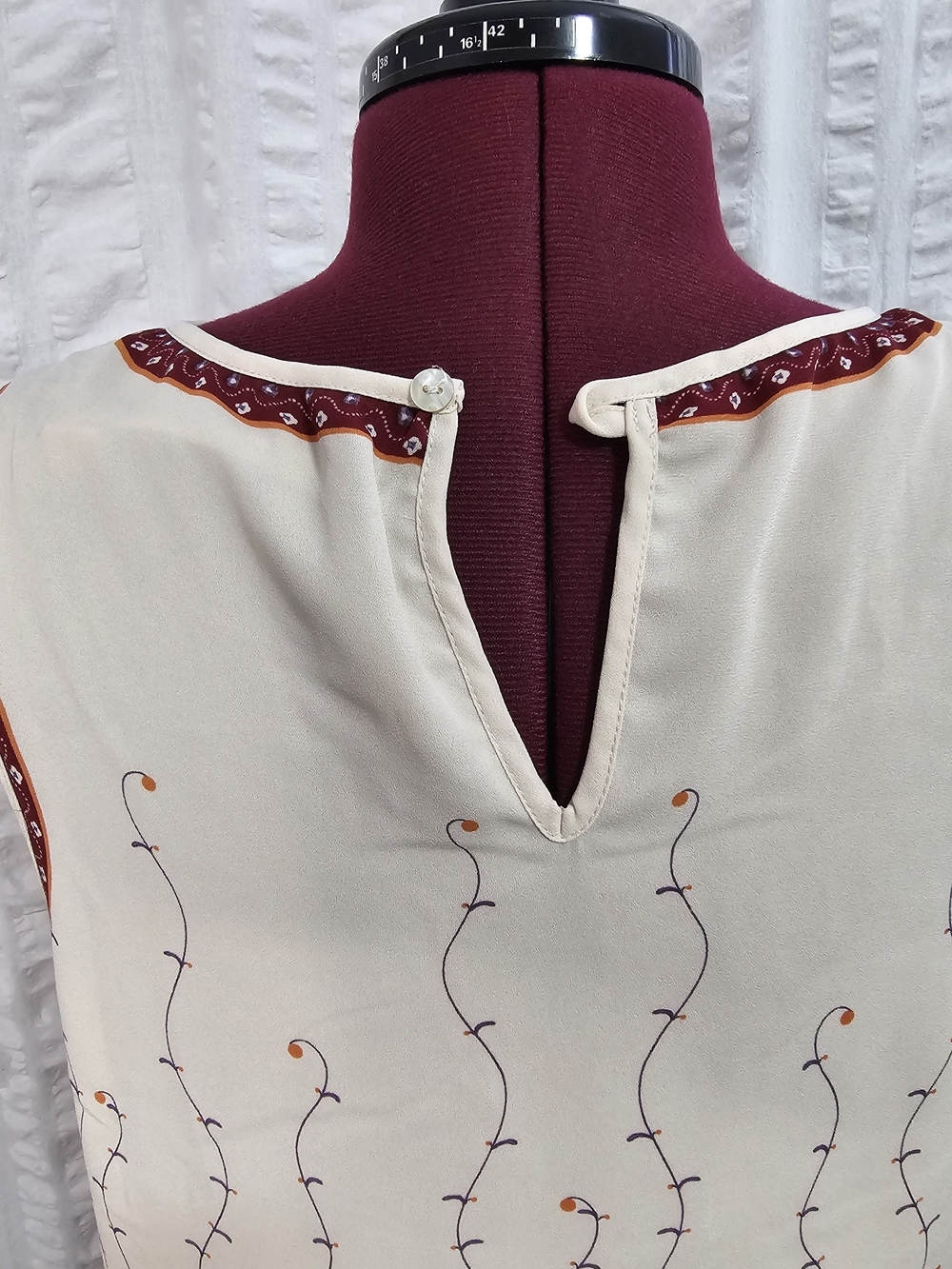 Chelsea & Violet Cream Sleeveless Blouse Tank with Maroon and Orange Accents - Picture 8 of 13